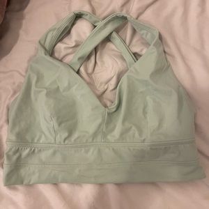 XL buff bunny alpha sports bra. Insert pads removed and thrown out